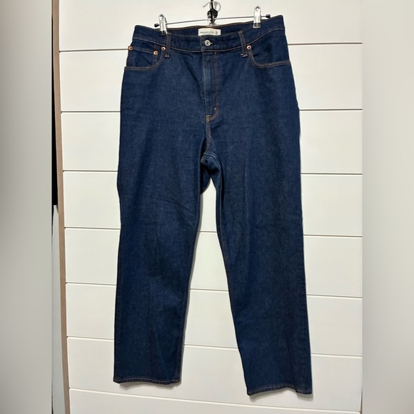 Abercrombie and Fitch the 90” straight ultra high Rise size 31/12R - Picture 9 of 12